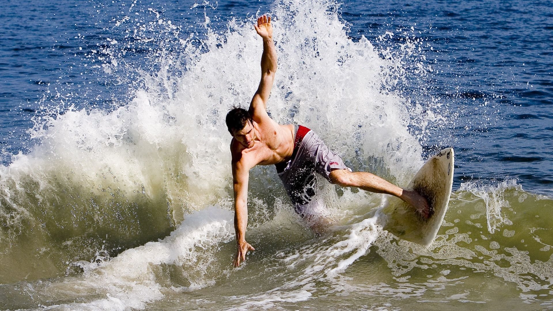 伯科夫50米仰泳决赛表现令人期待，伯科夫50米仰泳决赛表现令人期待吗